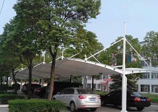 哈爾濱張拉膜車棚鋼結構骨架加固方法